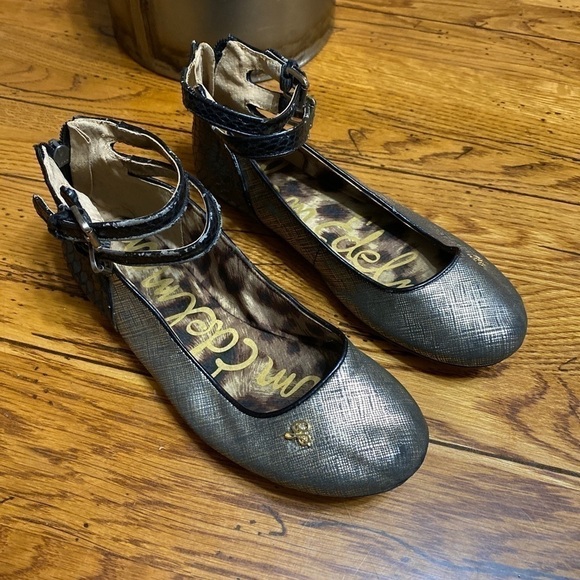 Sam Edelman Girls Shoes Ballerina Flats Kids 4 Black/Gold. - Picture 1 of 6